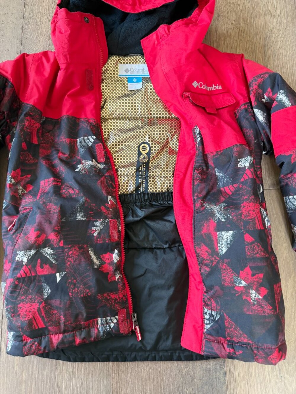 Columbia Boy's Mighty Mogul II Waterproof Ski Jacket in mountain red size S - Picture 8 of 10